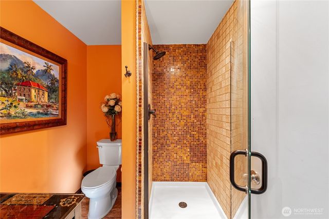 4951 Surfcrest Drive, Oak Harbor, WA 98277