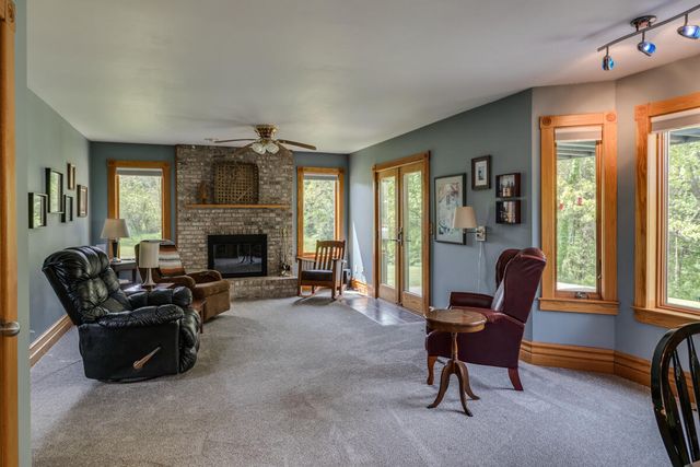 1875 E Dr, East Leroy, MI 49051