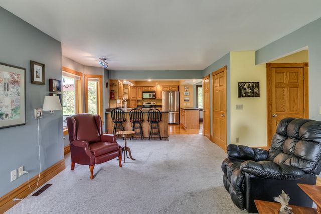 1875 E Dr, East Leroy, MI 49051