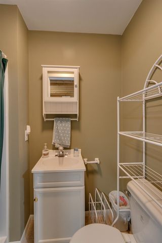 1875 E Dr, East Leroy, MI 49051