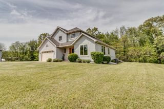 1875 E Dr, East Leroy, MI 49051