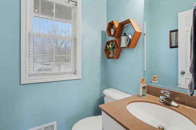 1464 Hillridge Way, Zeeland, MI 49464