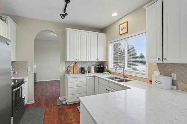 1464 Hillridge Way, Zeeland, MI 49464