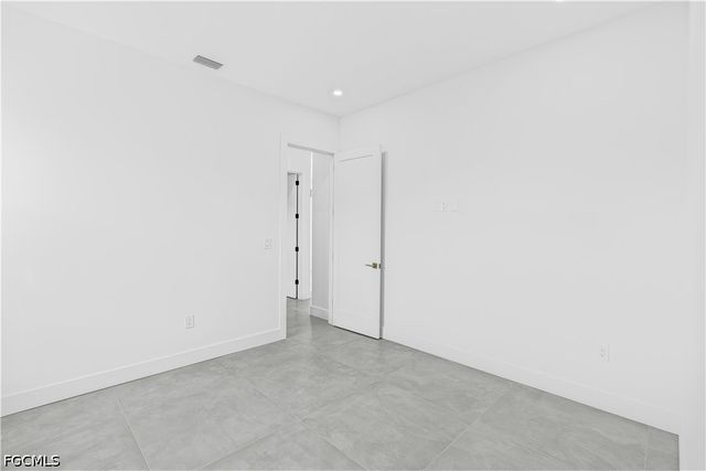 512 NW 35th PL, Cape Coral, FL 33993