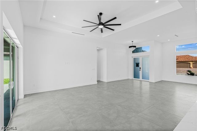 512 NW 35th PL, Cape Coral, FL 33993