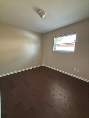 409 Bellmar Lane, Friendswood, TX 77546