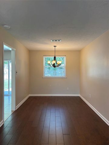 409 Bellmar Lane, Friendswood, TX 77546