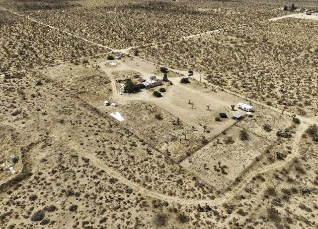 32800 224th Street East, Llano, CA 93544