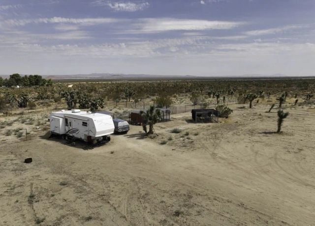 32800 224th Street East, Llano, CA 93544