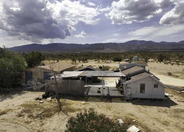 32800 224th Street East, Llano, CA 93544