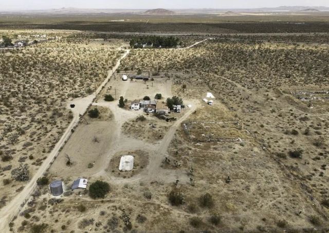 32800 224th Street East, Llano, CA 93544