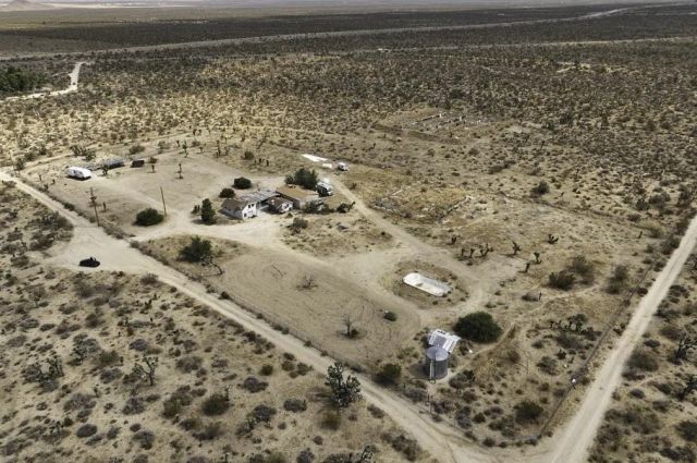 32800 224th Street East, Llano, CA 93544