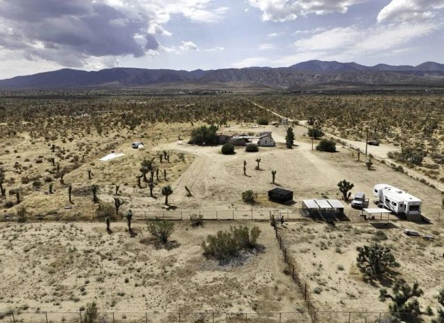 32800 224th Street East, Llano, CA 93544