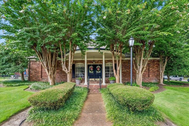 1858 KIMBROUGH RD, Germantown, TN 38138