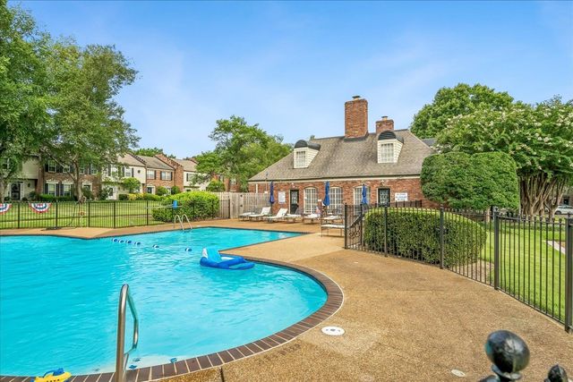 1858 KIMBROUGH RD, Germantown, TN 38138