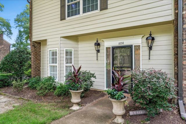 1858 KIMBROUGH RD, Germantown, TN 38138