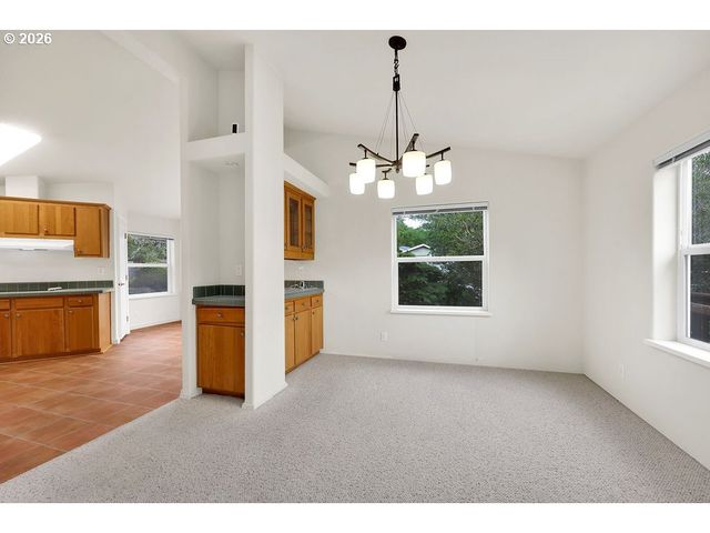 301 MANZANITA Dr, Florence, OR 97439