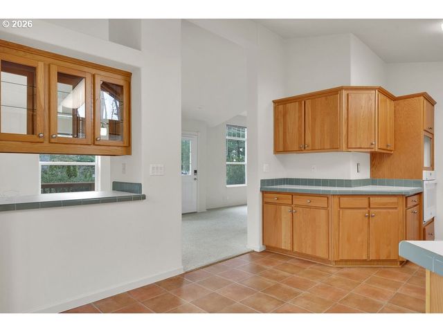 301 MANZANITA Dr, Florence, OR 97439