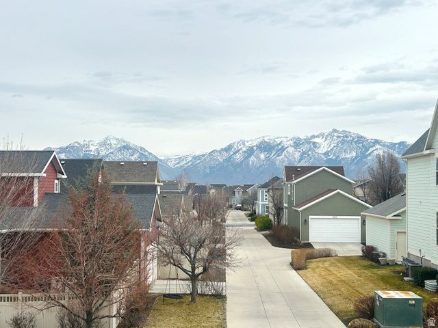 10692 S TOPVIEW RD, South Jordan, UT 84009