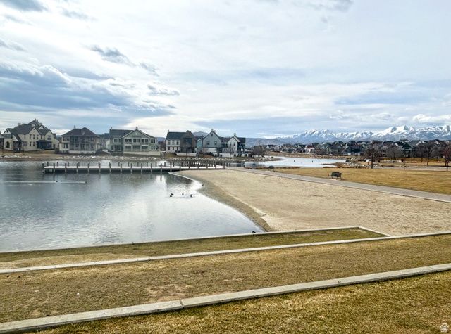 10692 S TOPVIEW RD, South Jordan, UT 84009