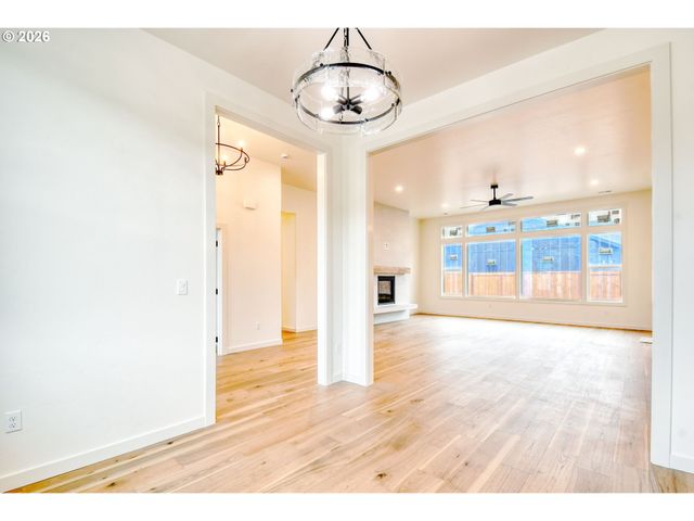 904 Sw 43rd St, Pendleton, OR 97801
