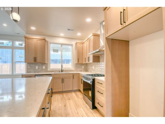 904 Sw 43rd St, Pendleton, OR 97801