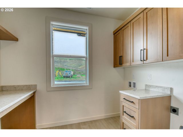 904 Sw 43rd St, Pendleton, OR 97801