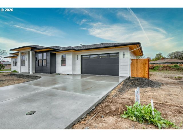 904 Sw 43rd St, Pendleton, OR 97801