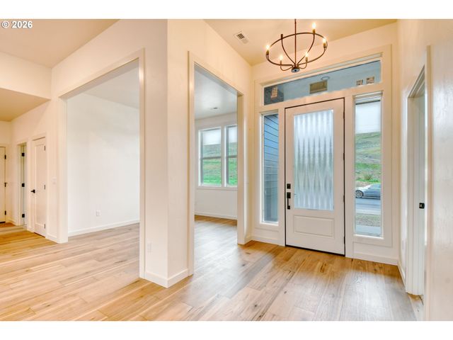 904 Sw 43rd St, Pendleton, OR 97801