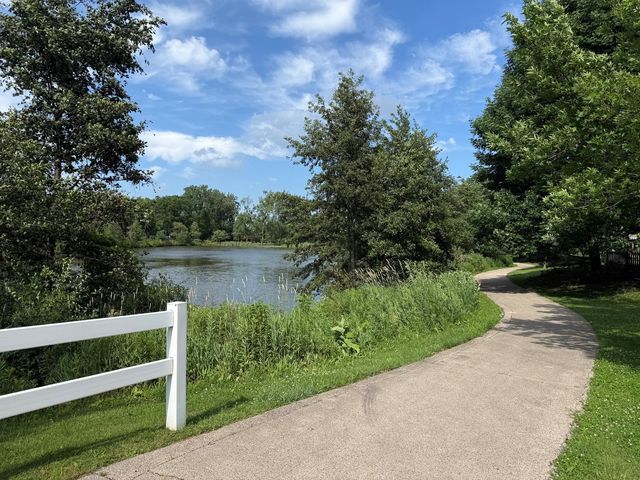 1108 Talbot Lane, Grayslake, IL 60030