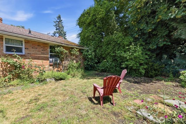 5603 SW Lander Street, Seattle, WA 98116