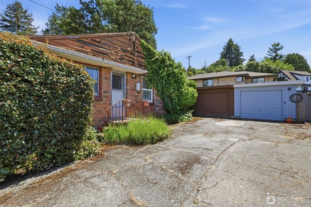 5603 SW Lander Street, Seattle, WA 98116