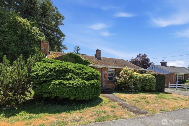 5603 SW Lander Street, Seattle, WA 98116