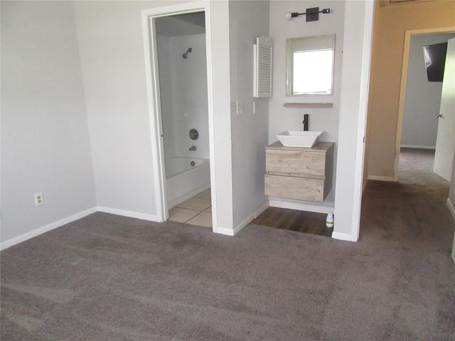 13050 N 20TH STREET, Tampa, FL 33612