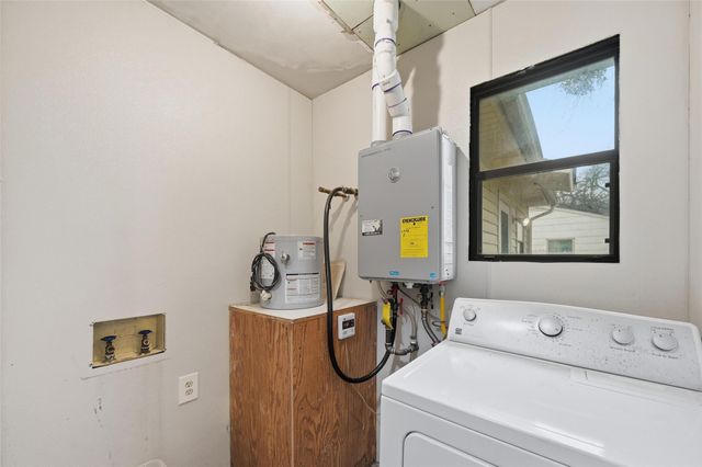 2807 Andrea Lane, Dallas, TX 75228