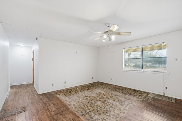 2807 Andrea Lane, Dallas, TX 75228