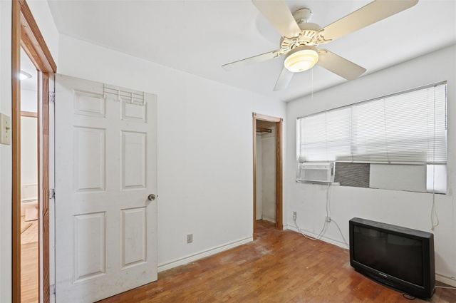 2807 Andrea Lane, Dallas, TX 75228