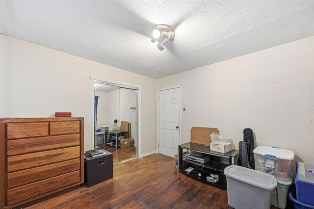 2807 Andrea Lane, Dallas, TX 75228