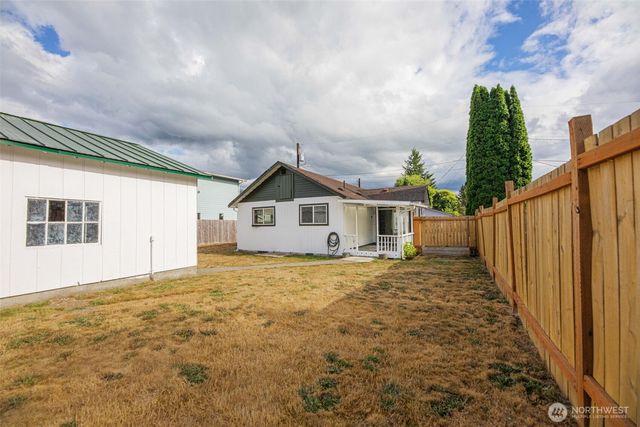 303 Fir Avenue, Sultan, WA 98294