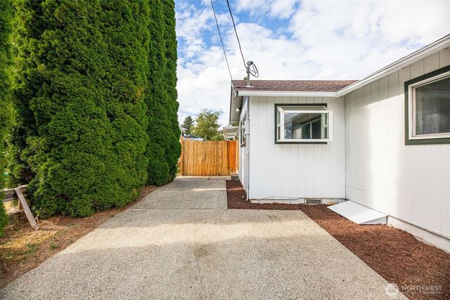 303 Fir Avenue, Sultan, WA 98294