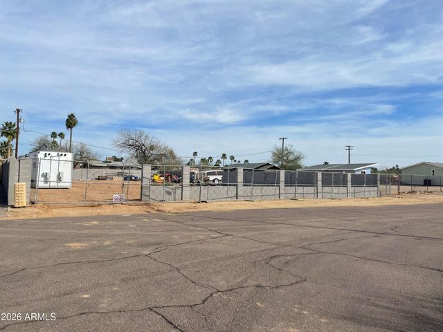 2212 E LIBBY Street -, Phoenix, AZ 85022