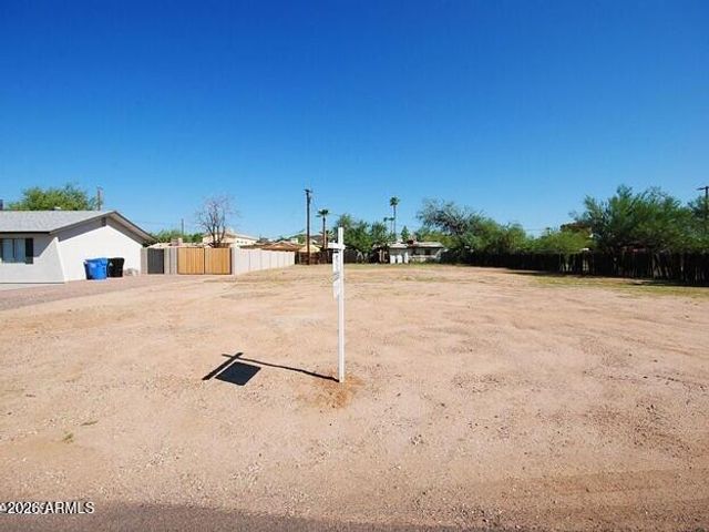 2212 E LIBBY Street -, Phoenix, AZ 85022