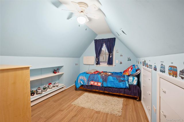 38 Hawthorne Avenue, Floral Park, NY 11001