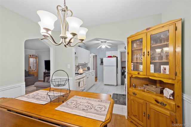 38 Hawthorne Avenue, Floral Park, NY 11001