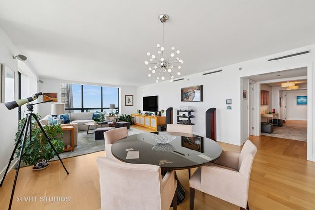 180 E Pearson Street 5201, Chicago, IL 60611