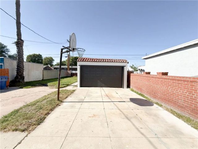 345 E Colden Street, Los Angeles, CA 90003