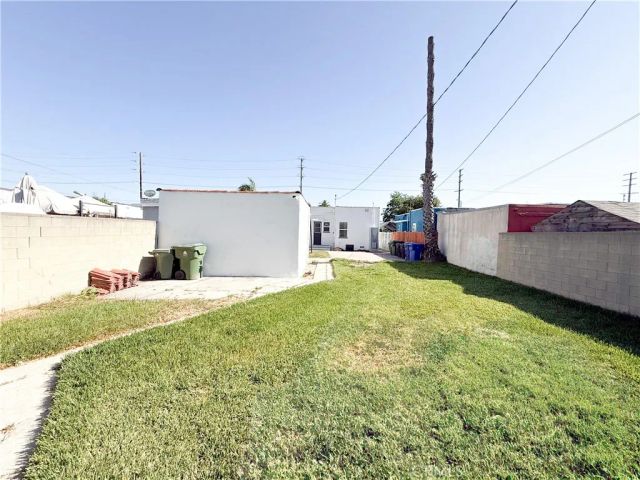 345 E Colden Street, Los Angeles, CA 90003