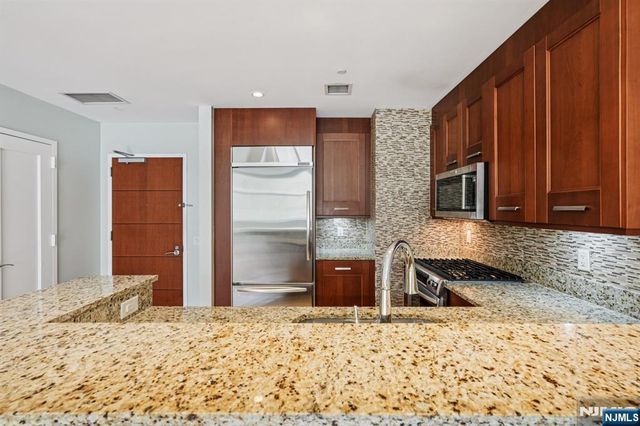 8100 River Road 210, North Bergen, NJ 07047