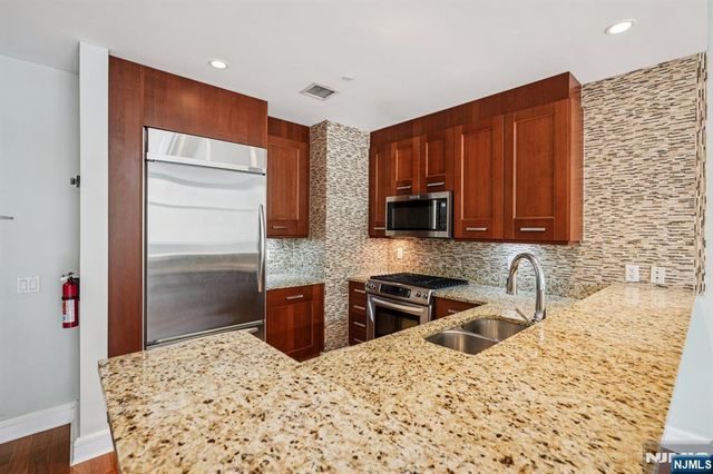 8100 River Road 210, North Bergen, NJ 07047