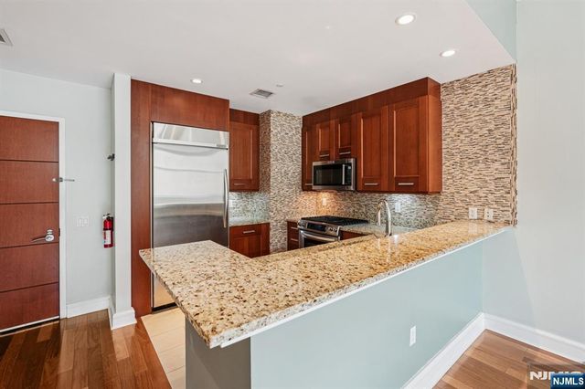 8100 River Road 210, North Bergen, NJ 07047